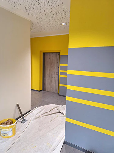 Falfestés | extra mintázattal